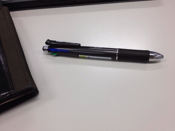 私の愛用しているボールペン。ZEBRA Clip-on multi 1000S - Cross Mode 