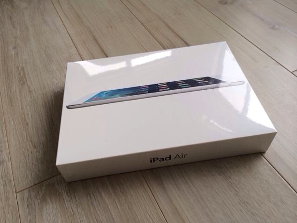 iPad Airの箱